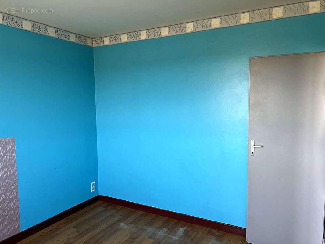 Maison à MEYRIEU-LES-ETANGS