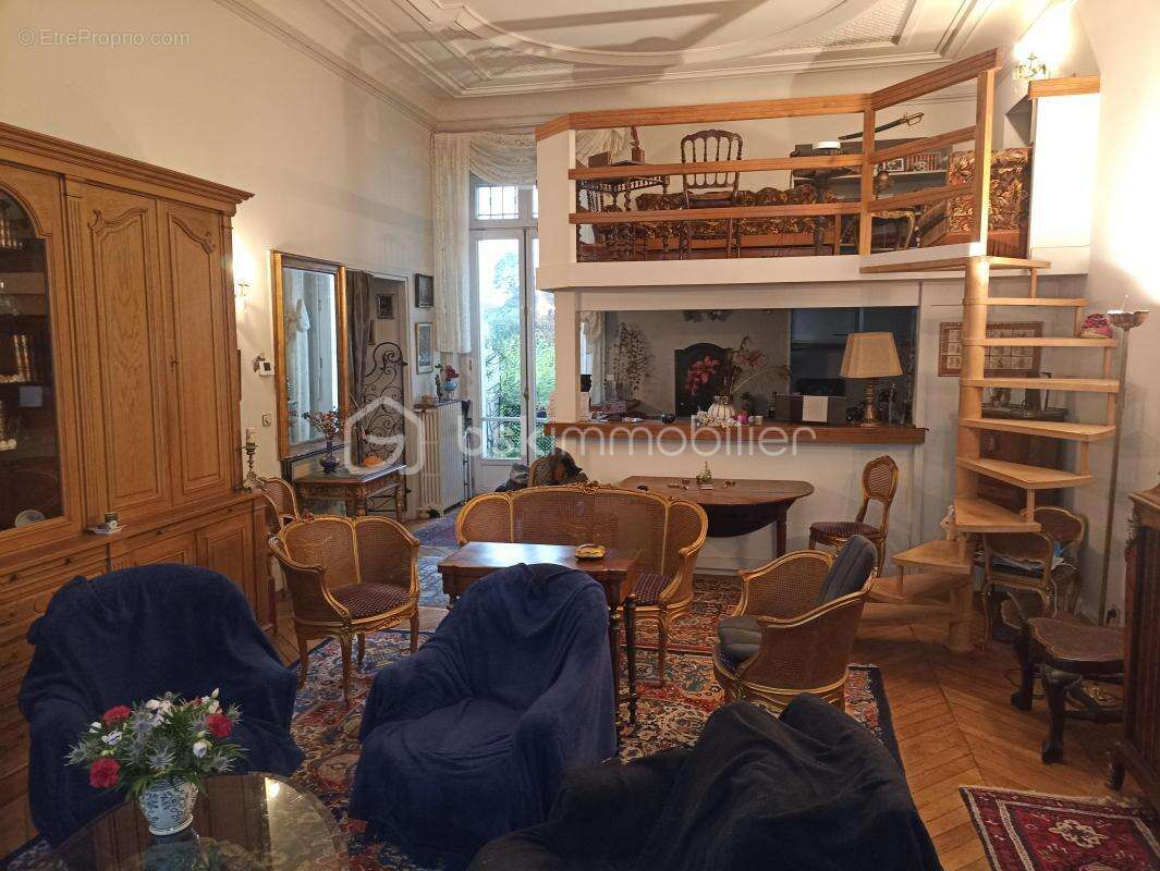 Appartement à ENGHIEN-LES-BAINS