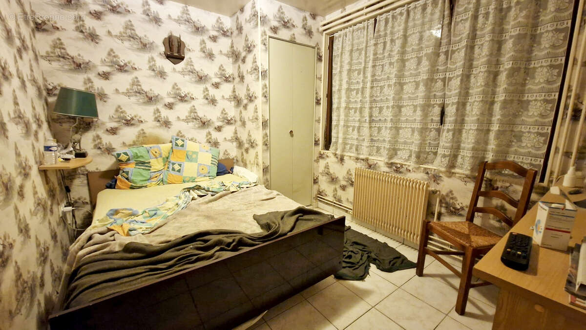 Maison à COIVREL