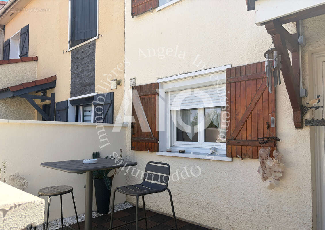 Superbe maison avec piscine à Jonage  - photo 18