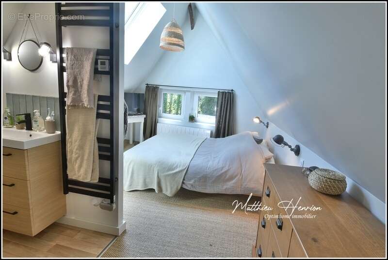 Maison à SYLVAINS-LES-MOULINS