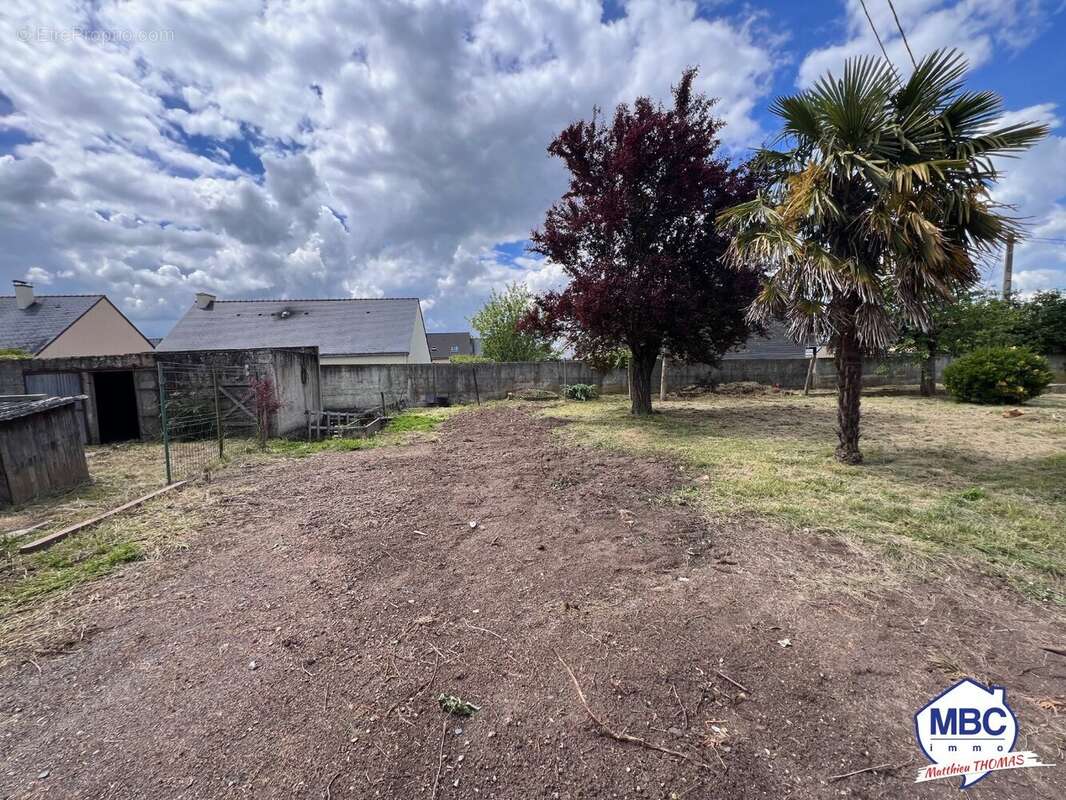 Terrain à MONTJEAN-SUR-LOIRE