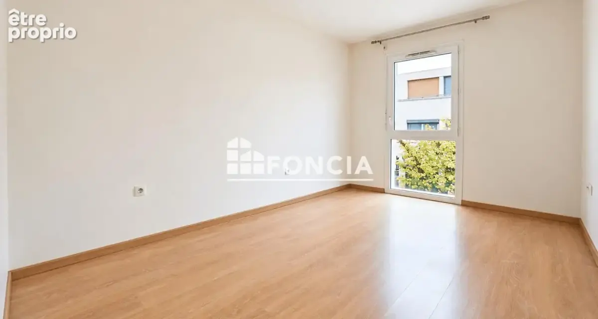 Bordeaux – chartrons  t3 traversant de 67 m² avec loggia et parking couvert - photo 6