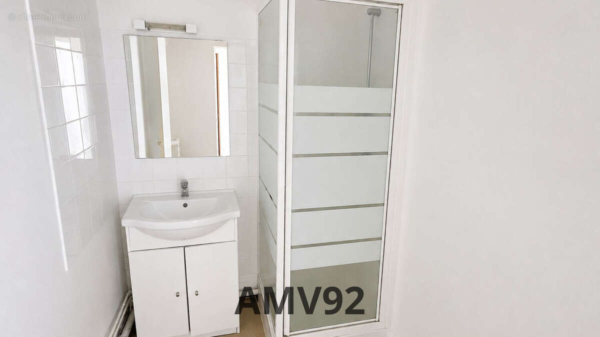 Appartement à LA GARENNE-COLOMBES