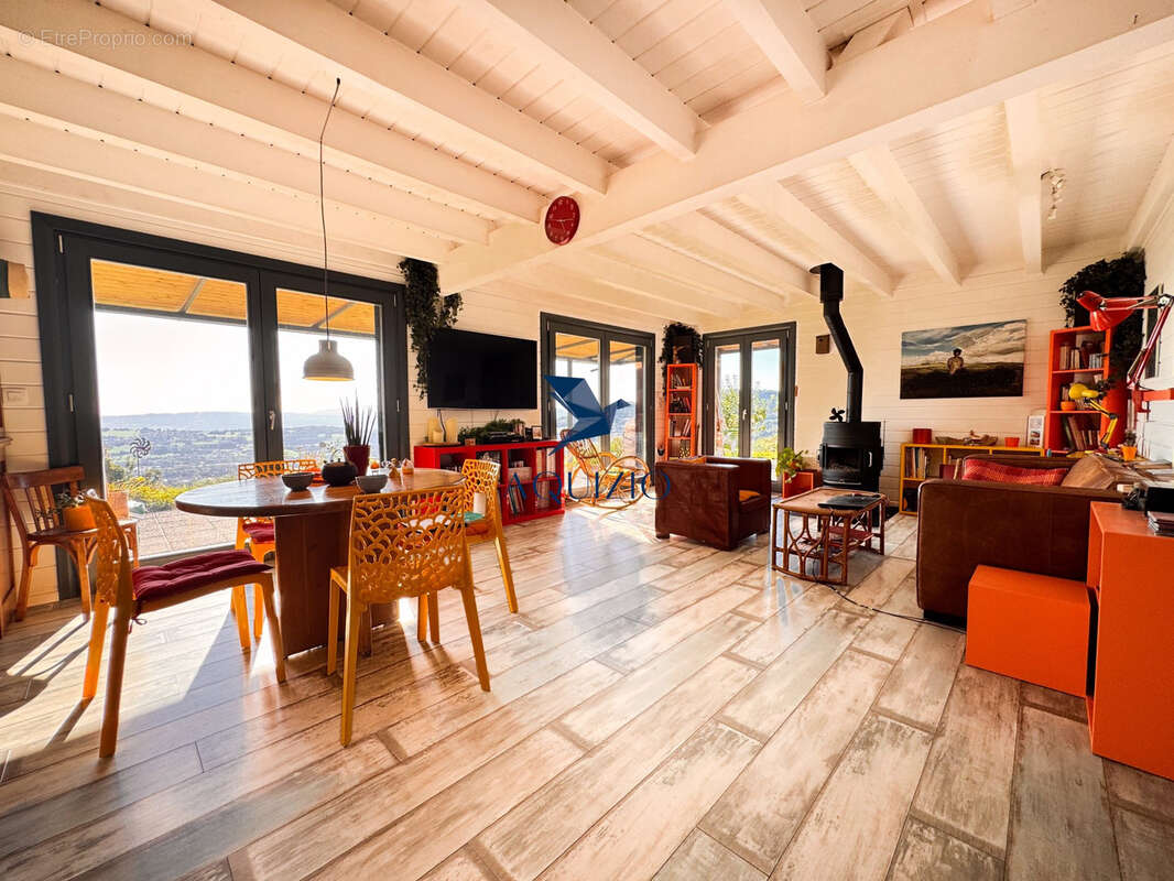 Maison à VIUZ-EN-SALLAZ