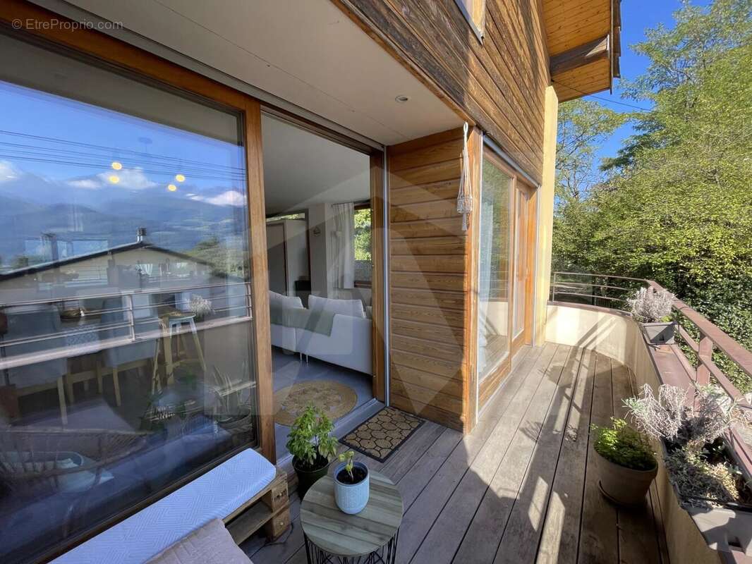 Maison à SAINT-NAZAIRE-LES-EYMES