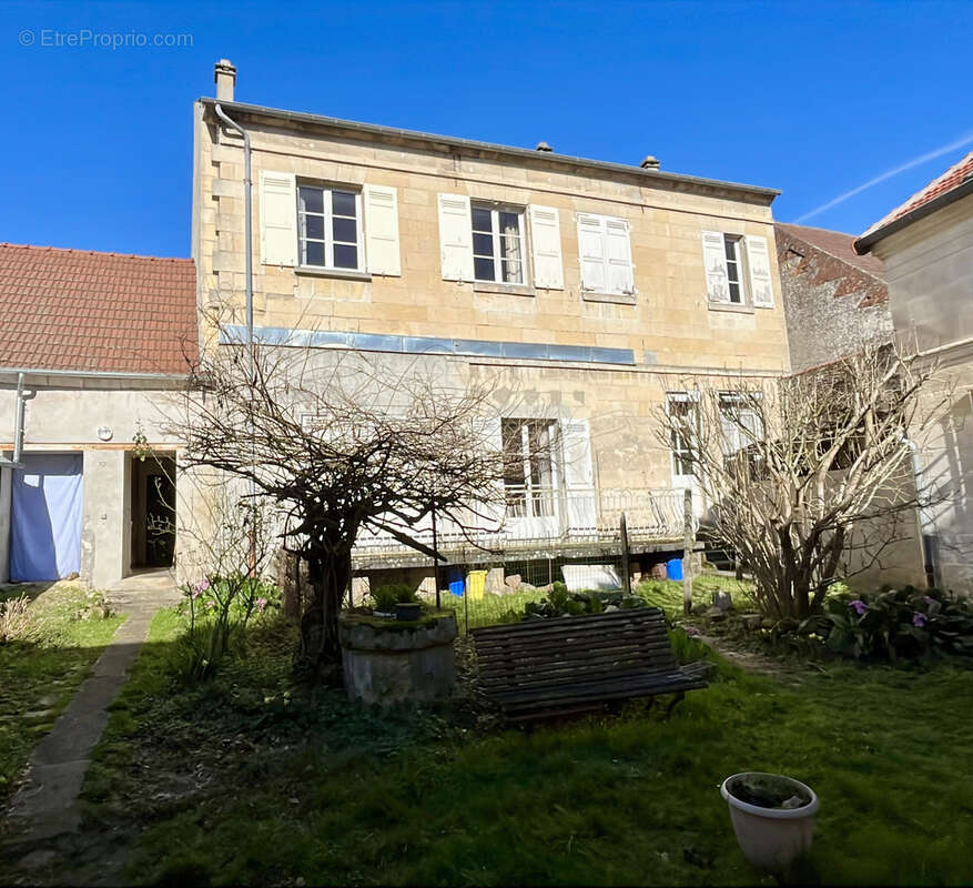 Maison à LIANCOURT