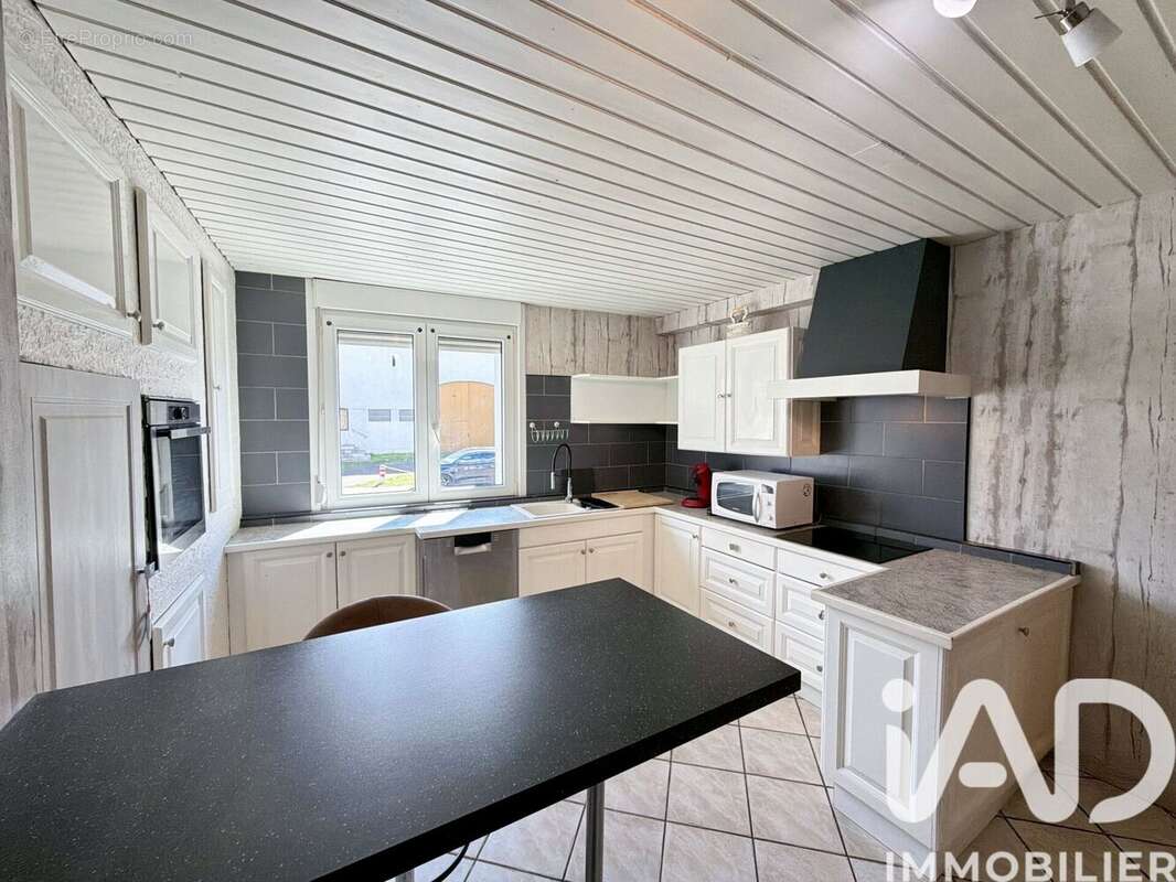 Maison 327 m² à Laning  - photo 5
