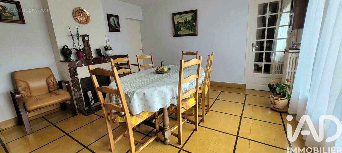 Photo 3 - Maison à NIEUIL-L'ESPOIR