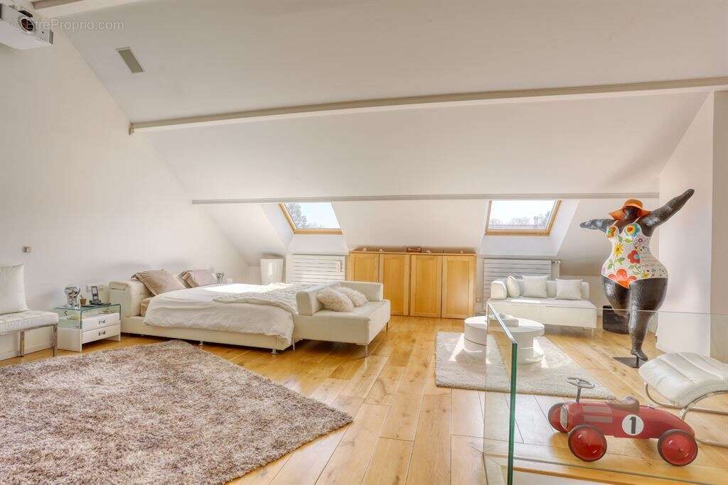 Maison à NANTERRE