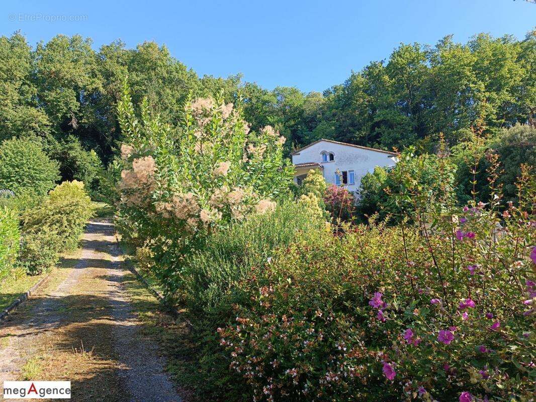 Maison à TABANAC