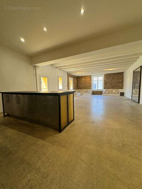 118 m² à Marseille-7e  - photo 5