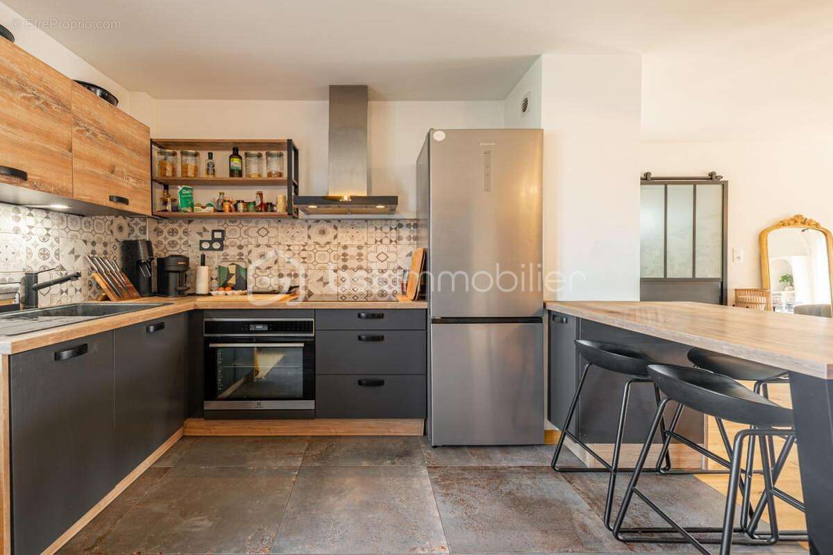 Appartement à LA ROCHE-SUR-FORON