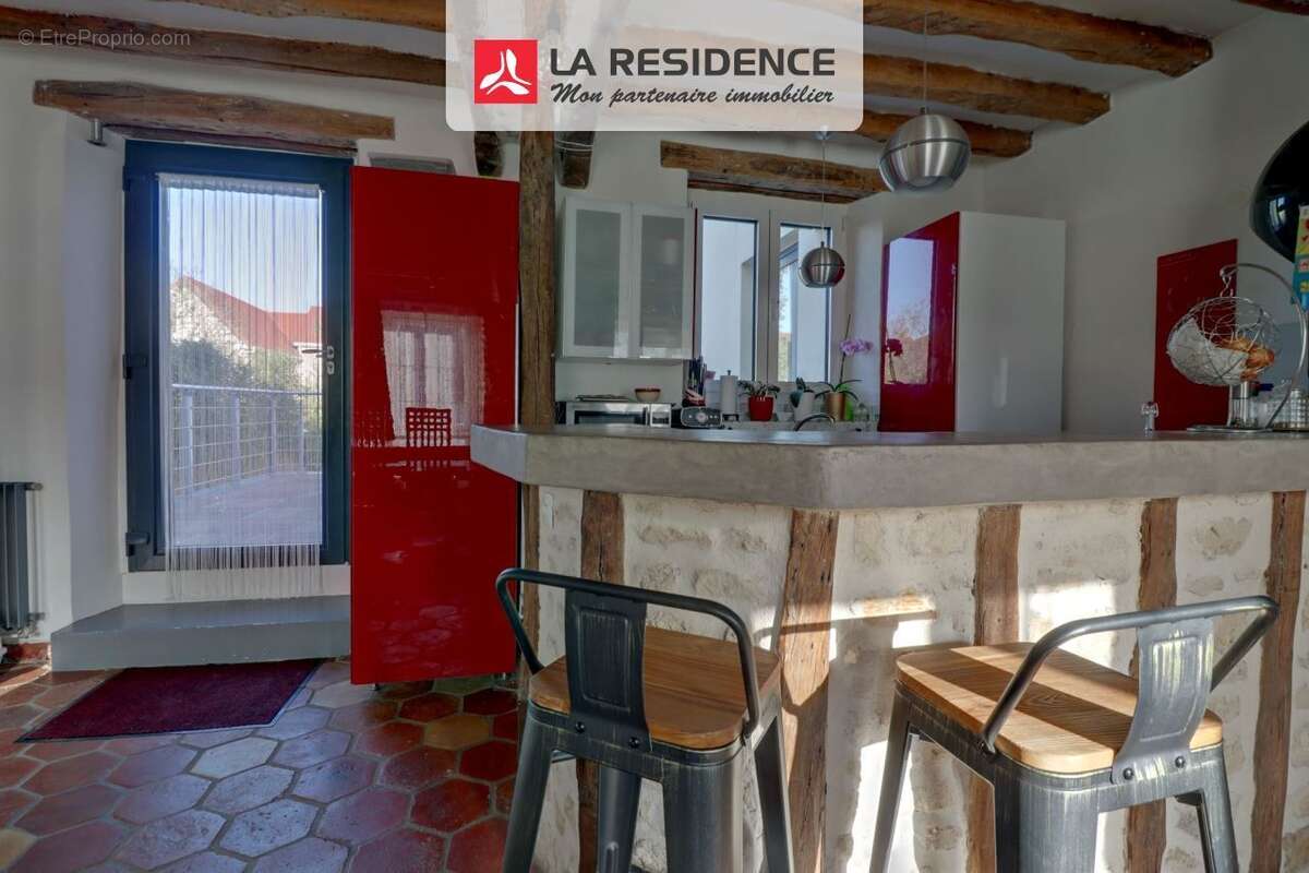 Maison 185 m² à Aulnay-Sur-Mauldre  - photo 4