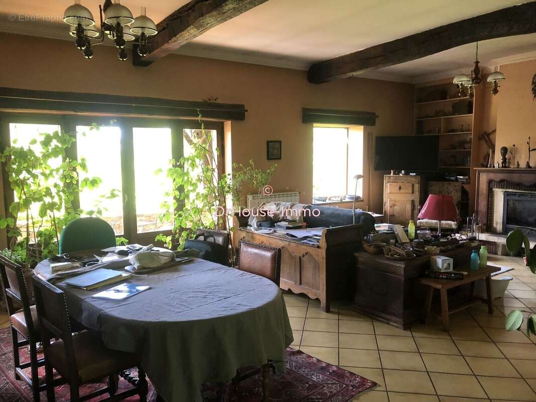 Maison à CUXAC-CABARDES