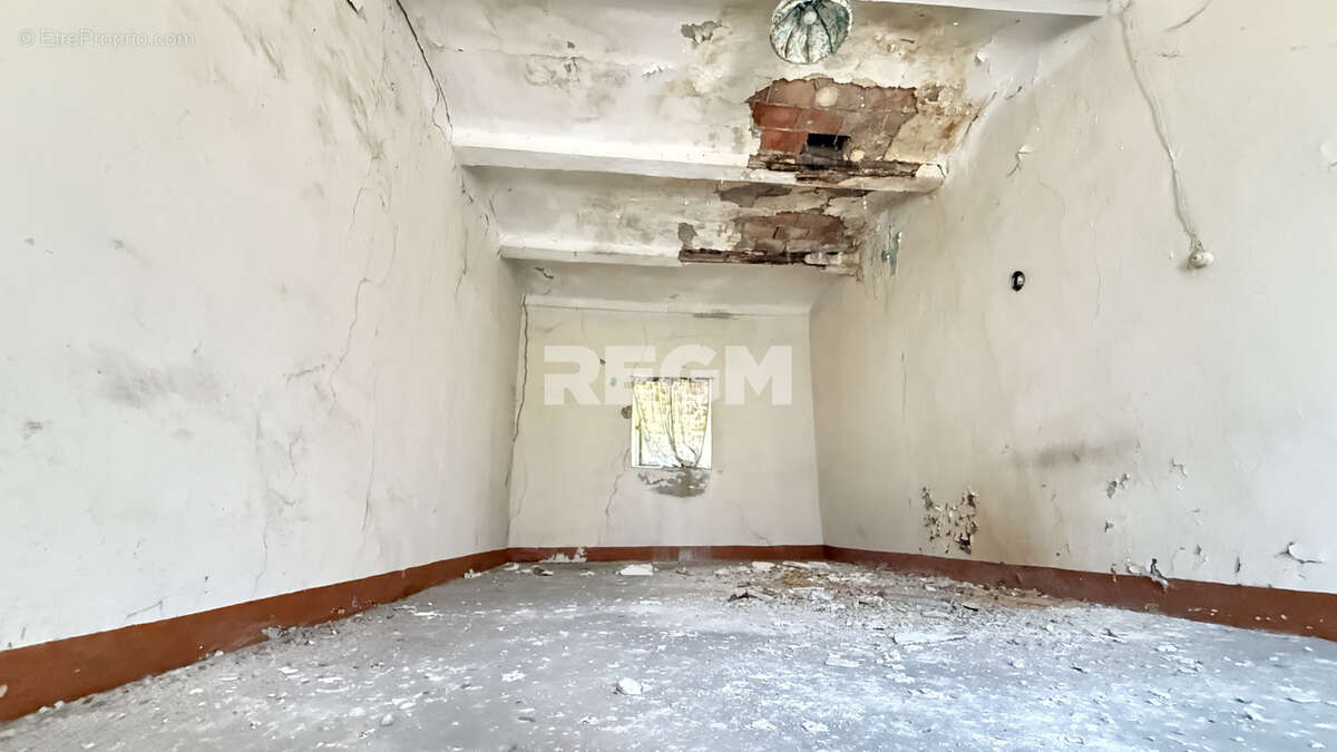 Maison 105 M2 avec mazets sur parcelle de 6000 M2 - photo 50