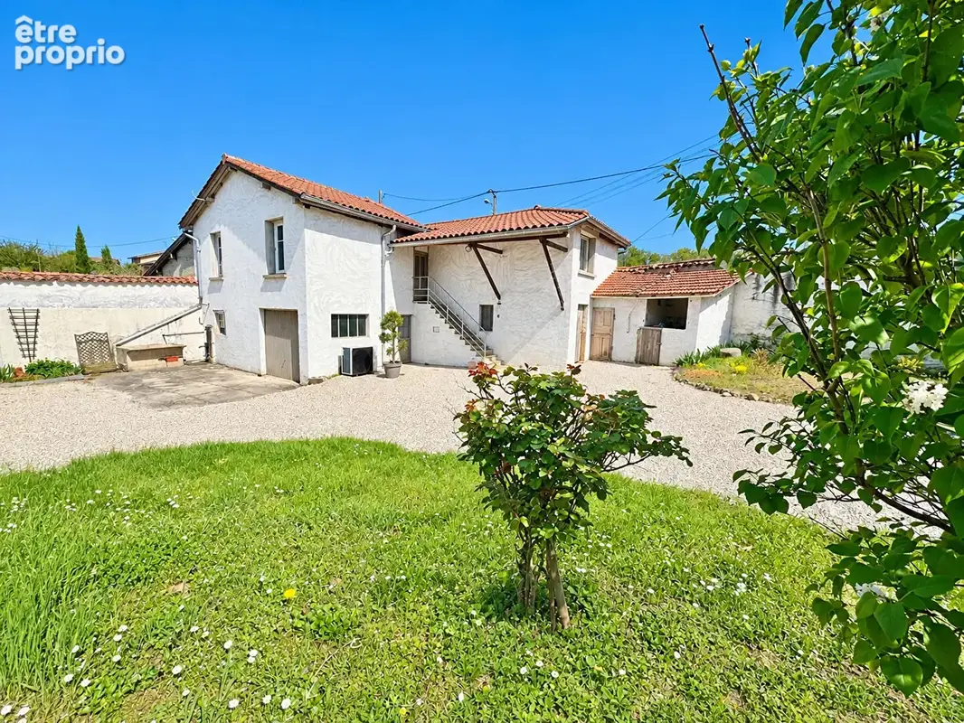 Maison à MONTLUEL