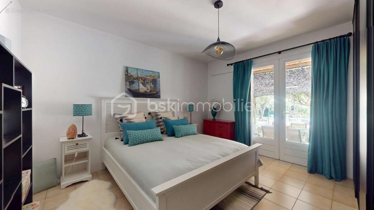 Villa de plain-pied avec piscine - photo 13