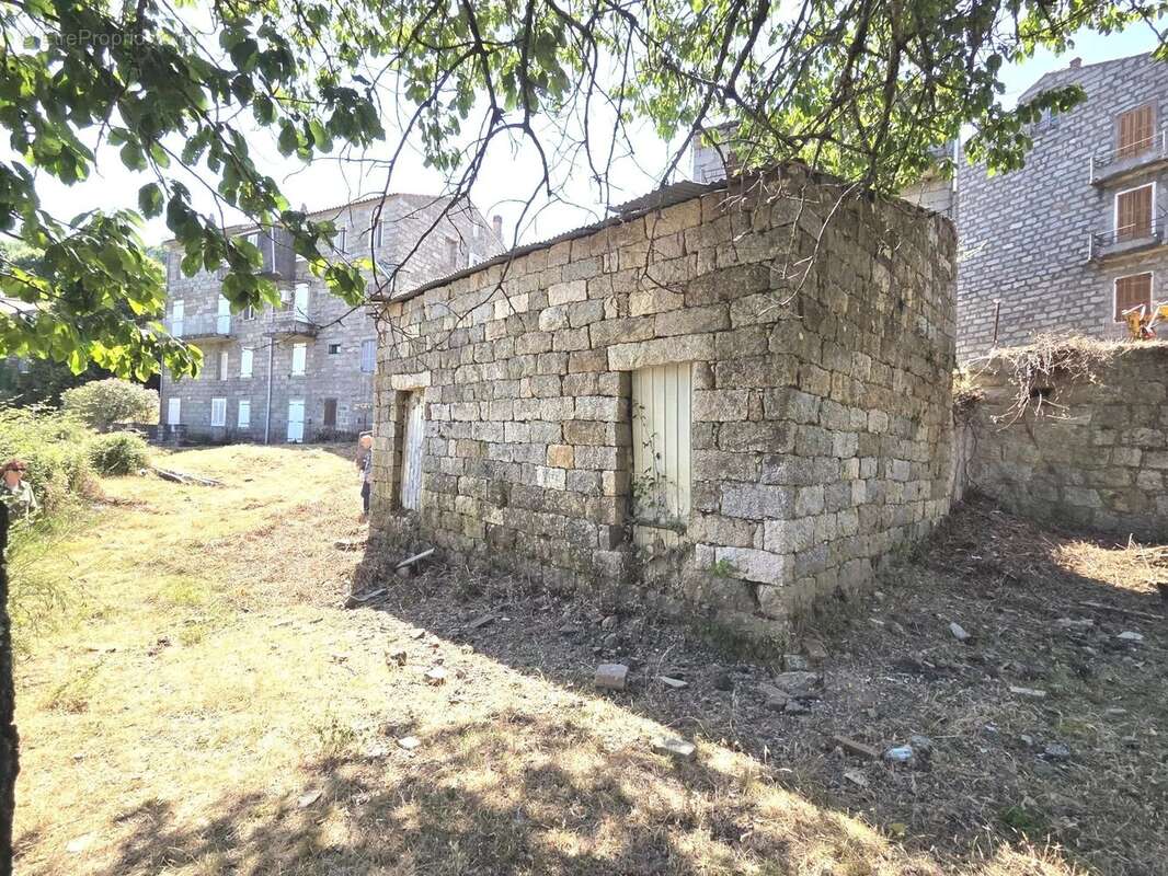Maison à AULLENE