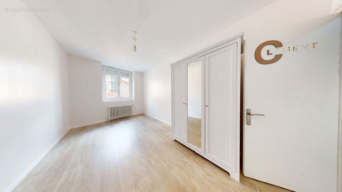 Appartement à SAINT-ETIENNE