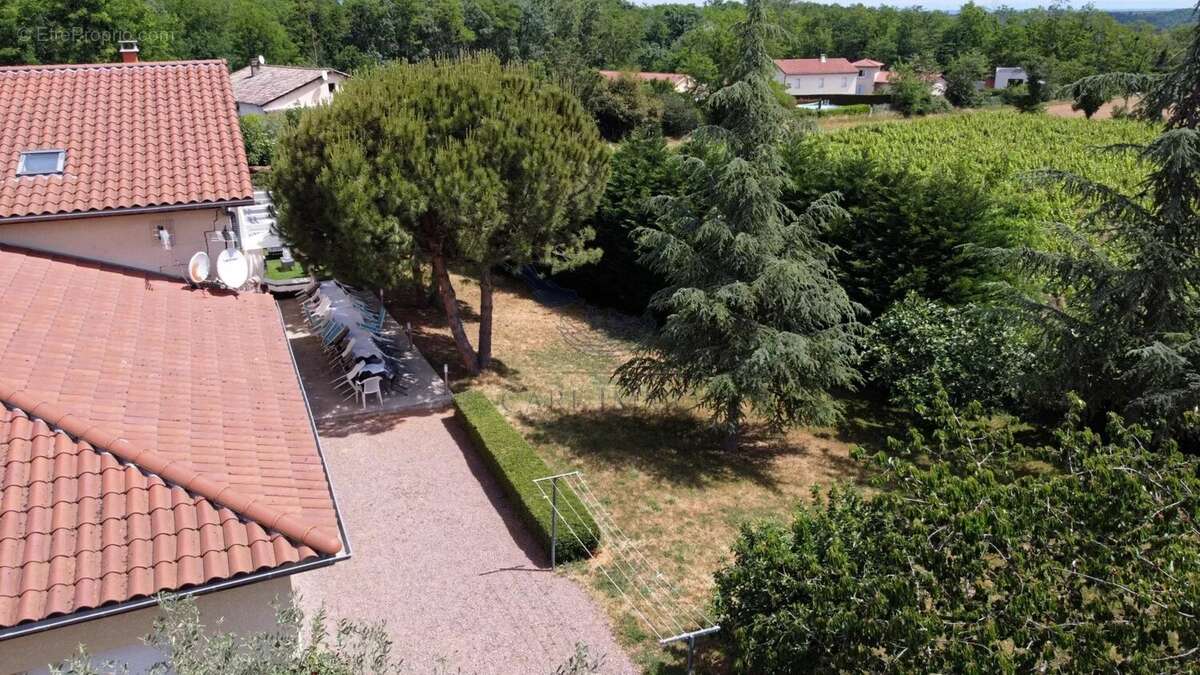 Appartement à LIERGUES