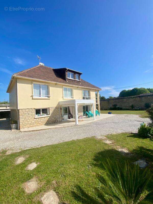 Maison à COURSEULLES-SUR-MER