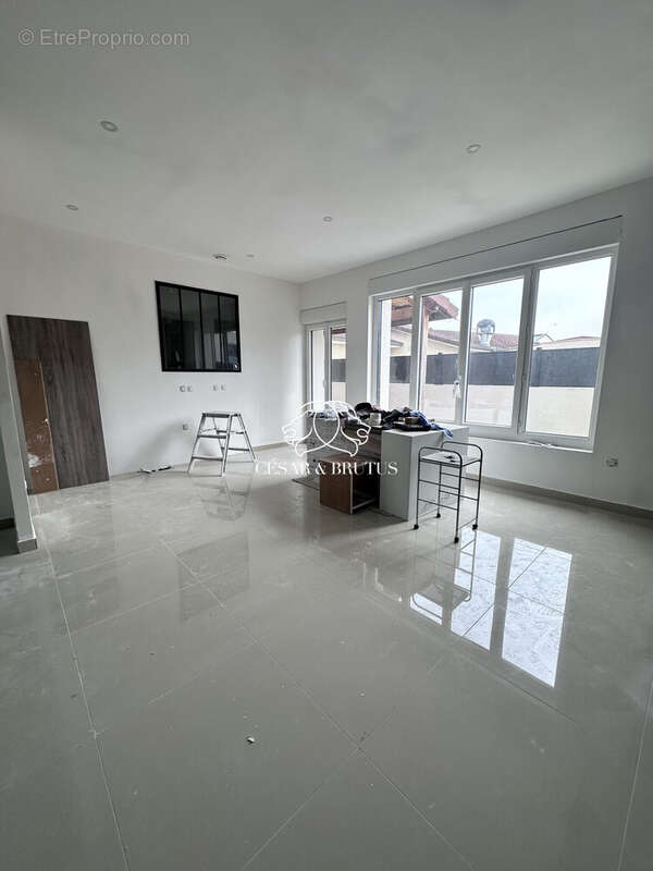 Appartement à LA VERPILLIERE