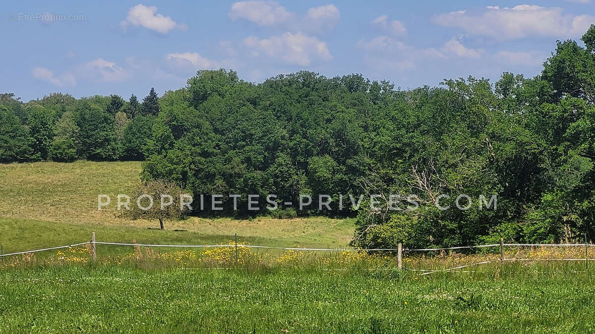 Maison à ROUFFIGNAC-SAINT-CERNIN-DE-REILHAC