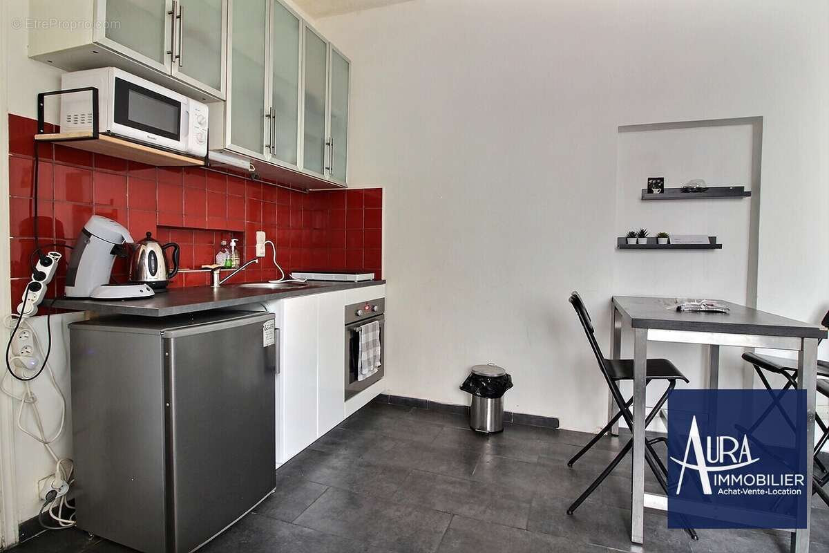 0_0004 - Appartement à LES LILAS