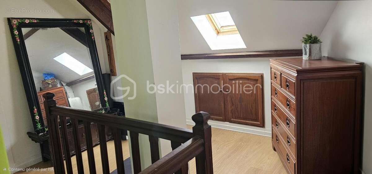 Maison à OLLAINVILLE