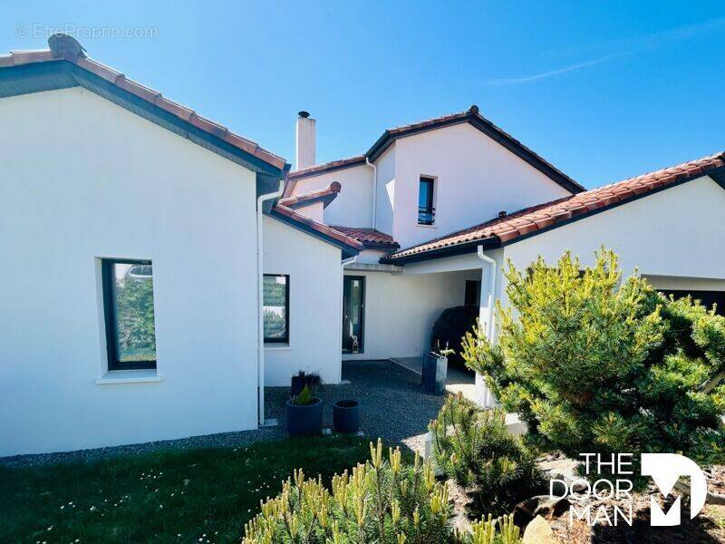 Maison à SAINTE-PAZANNE