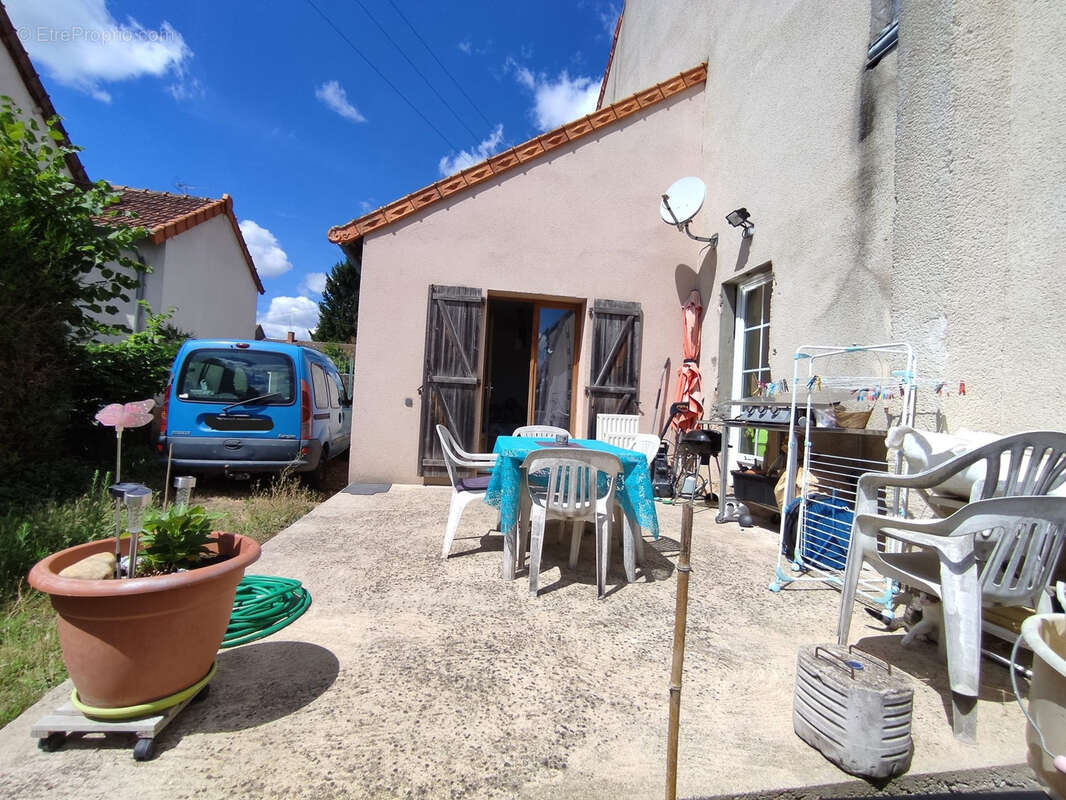 Maison à CHATEAUMEILLANT