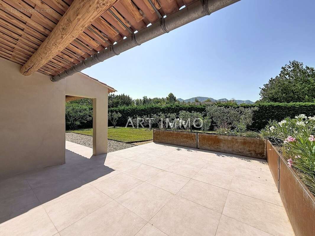 Maison 4 chambres au calme - photo 4