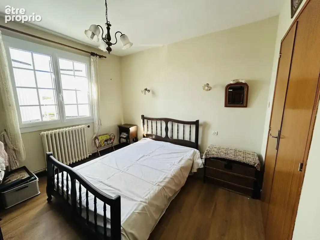Maison avec grand jardin et garage - photo 3