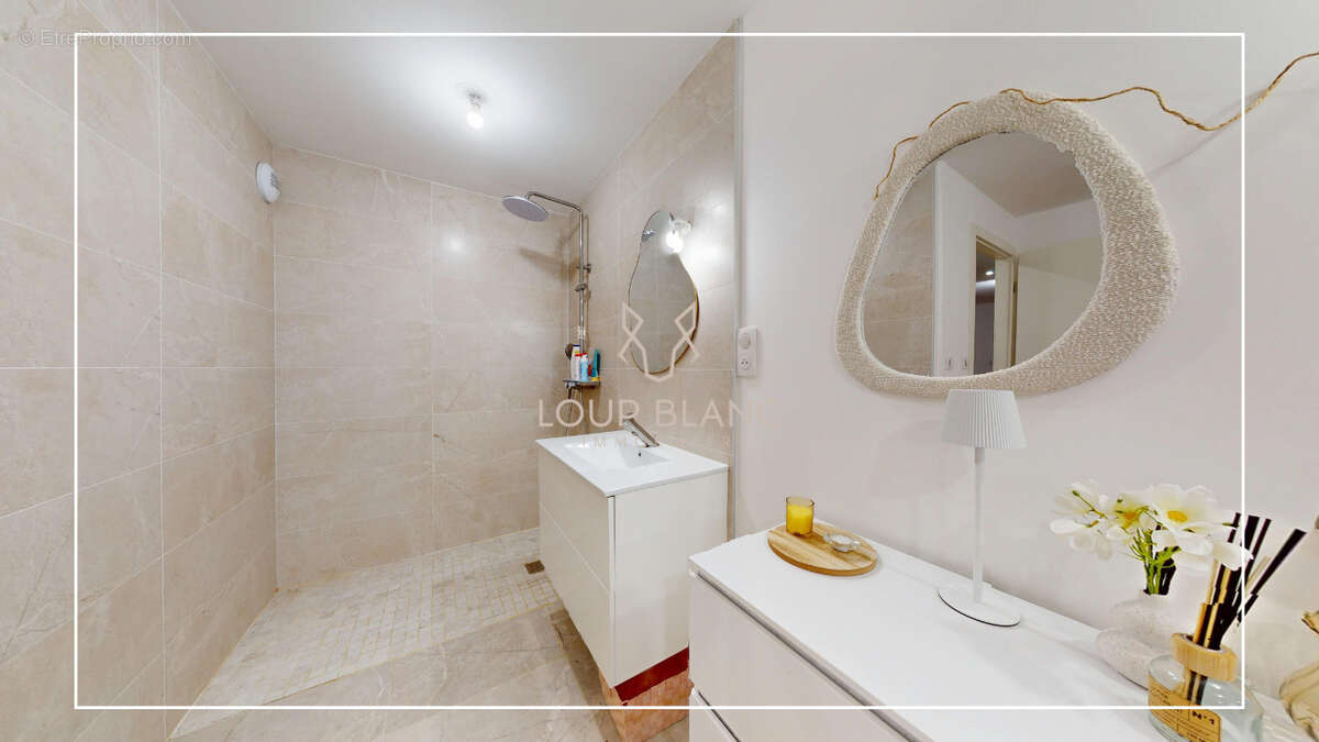 Appartement à SAINTE-SUZANNE