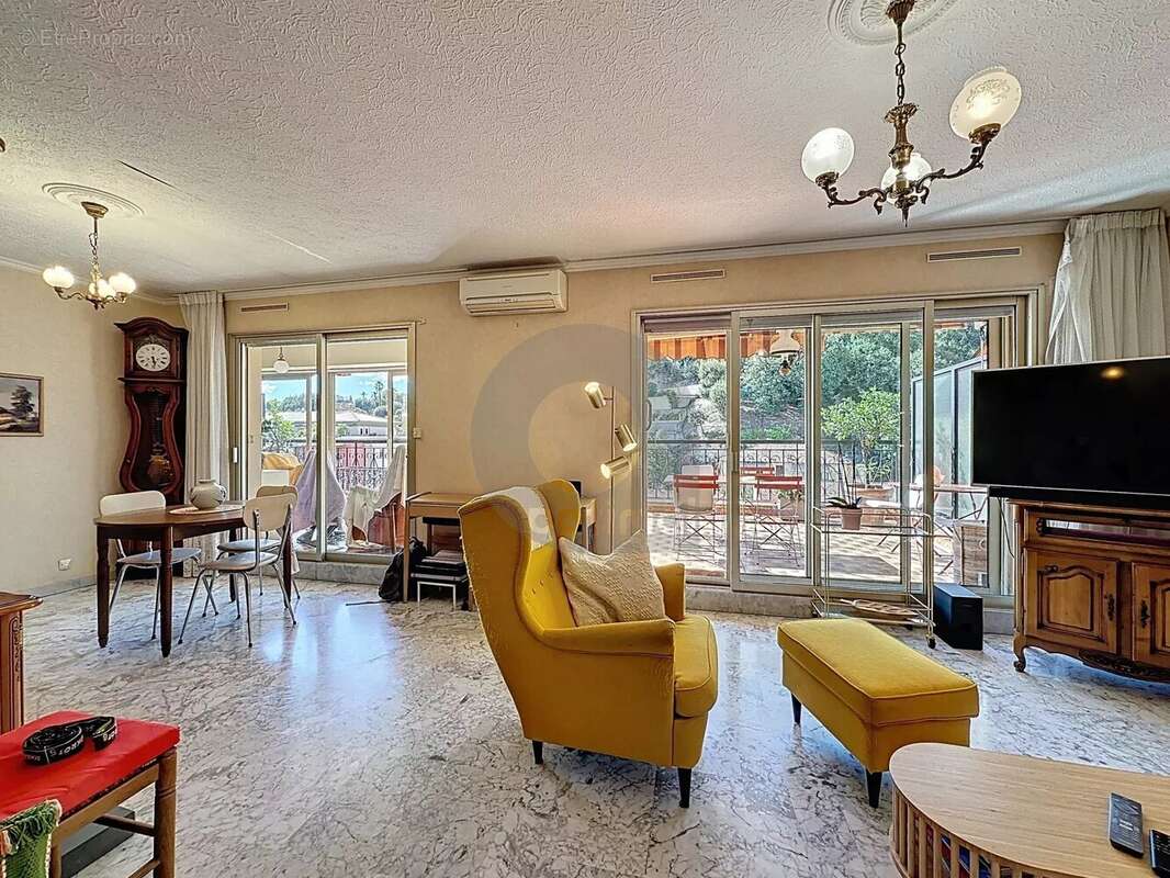 Appartement à MENTON