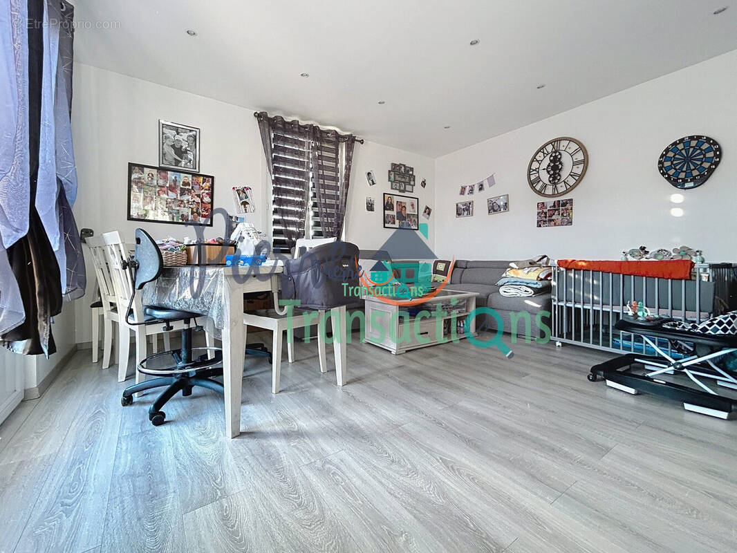 Maison à LILLEBONNE