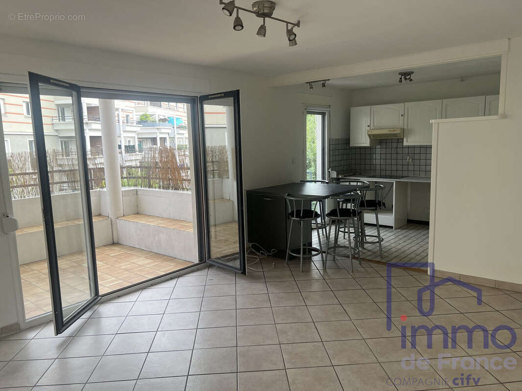 Appartement à SAINT-ETIENNE