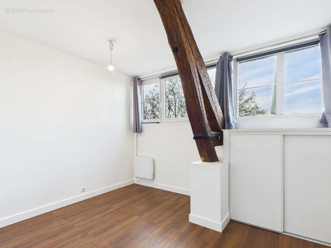 Secteur Saint Martin: Magnifique emplacement pour cet appartement de type 3 composé de 2 chambres - photo 7