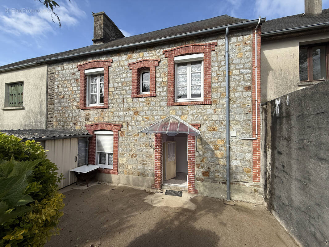 Maison à JUVIGNY-LE-TERTRE