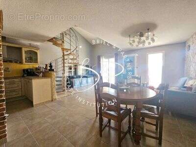 Appartement à LORGUES