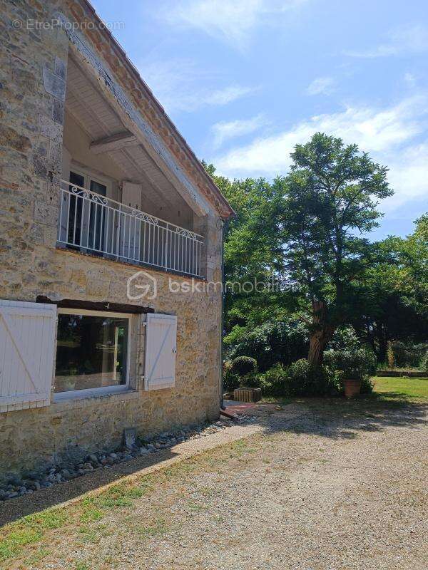 Maison à AUVILLAR