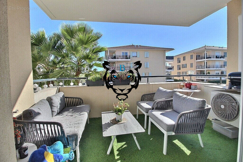 Appartement à LE MUY