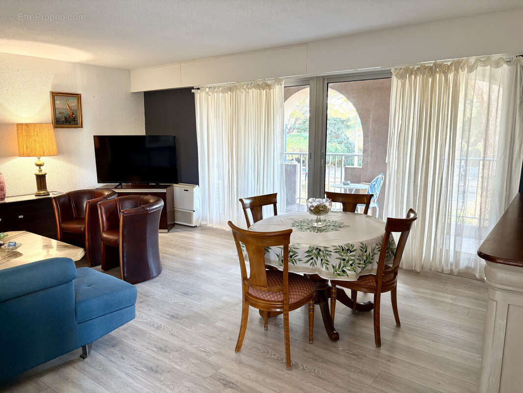 Appartement à HYERES