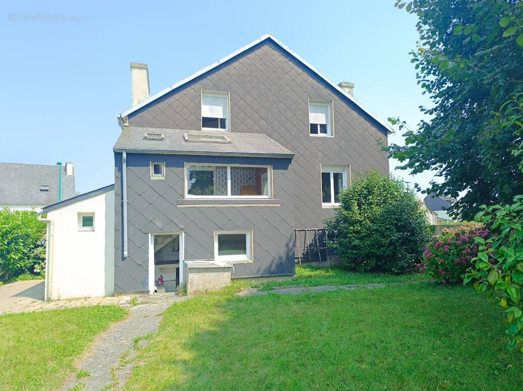 Maison à PLONEVEZ-DU-FAOU