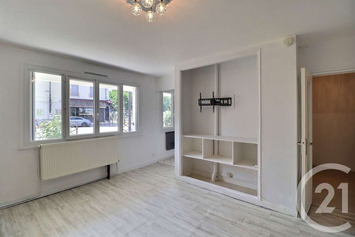 Appartement 30 m² à Antony  - photo 2