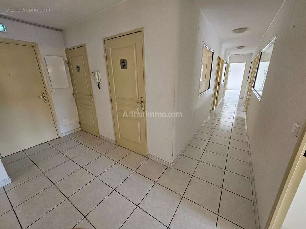 Commerce à DRAGUIGNAN