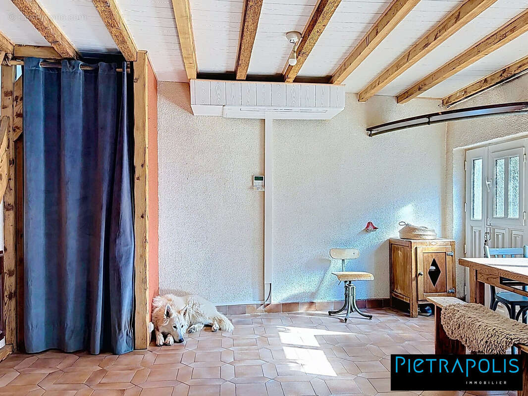 Maison 61 m² à Saint-Bernard  - photo 3