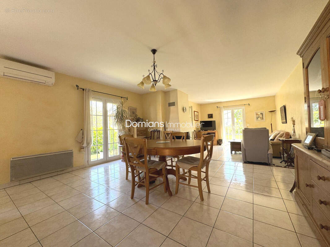 Maison 120 m² à Villemolaque  - photo 3