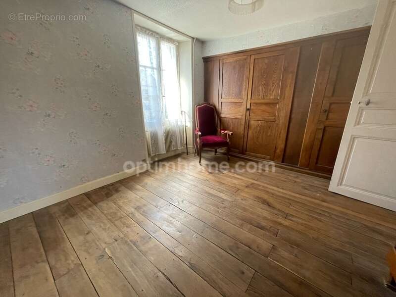 Maison à LA SOUTERRAINE